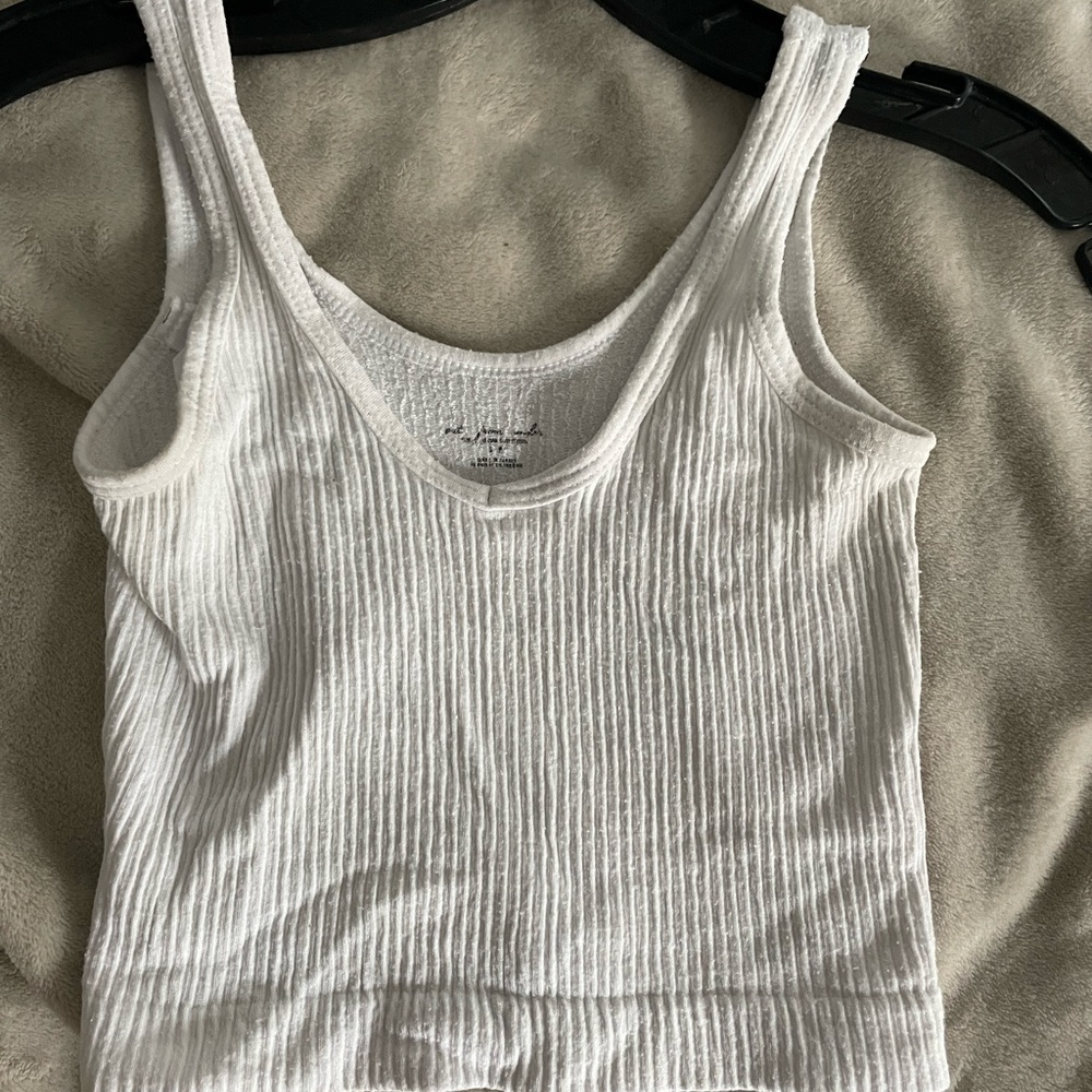 urban outfitters crop top